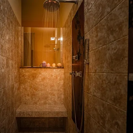 Con Piscina Immersa Nel - - Horizonte Selections Villa Montecarlo