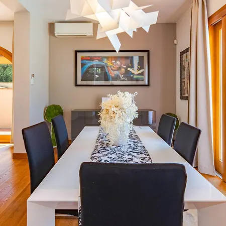 Villa Con Piscina Immersa Nel - - Horizonte Selections