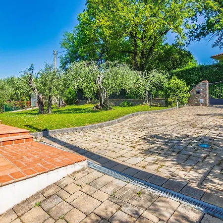 Con Piscina Immersa Nel - - Horizonte Selections Villa Montecarlo