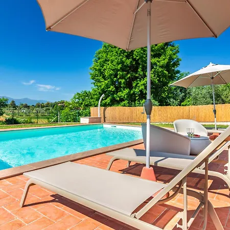 Con Piscina Immersa Nel - - Horizonte Selections Villa Montecarlo