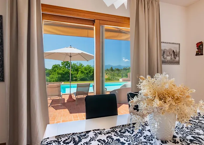 Con Piscina Immersa Nel - - Horizonte Selections Βίλα Montecarlo